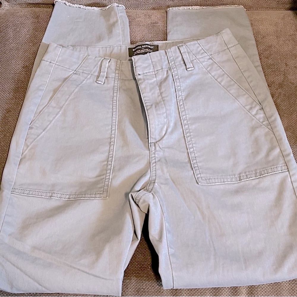Banana Republic Casual Washed Slate Blue Girlfriend Chino Pants. Like New.
